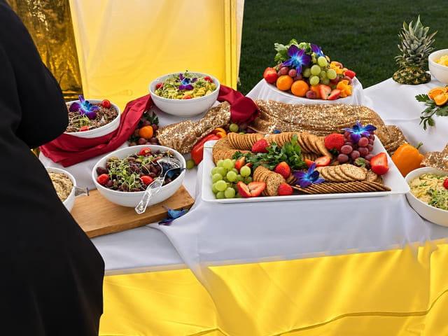 Party trays & gatherings