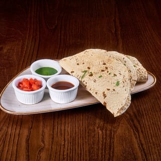 Roasted Papadam with Chutney Trio